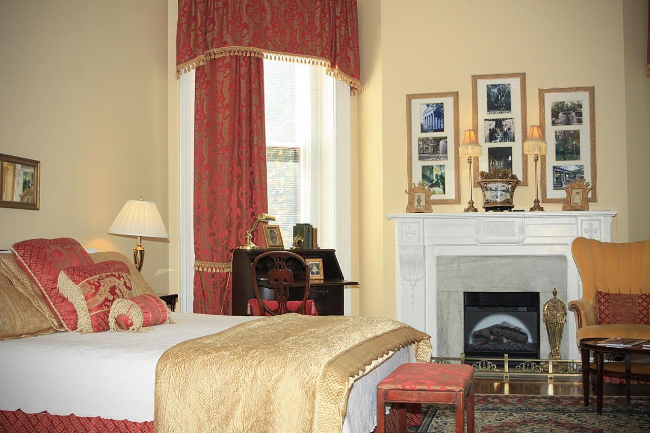 Louisville Bourbon Inn المظهر الخارجي الصورة