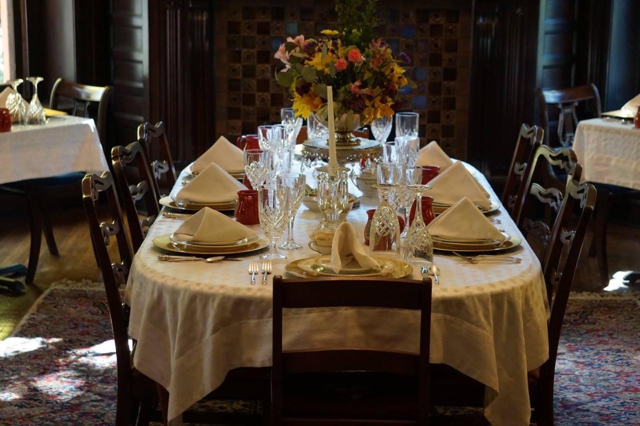 Louisville Bourbon Inn المظهر الخارجي الصورة