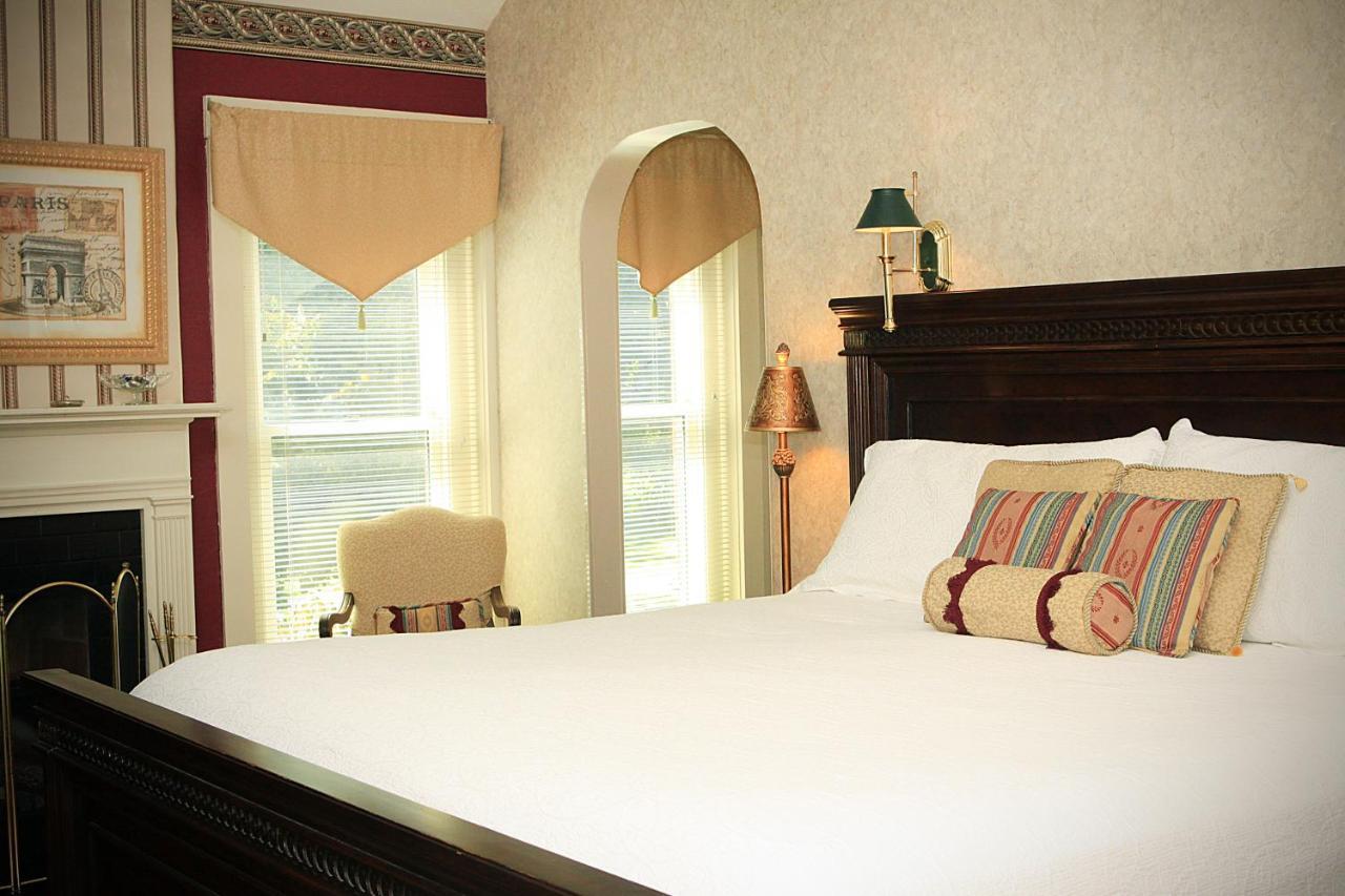 Louisville Bourbon Inn المظهر الخارجي الصورة